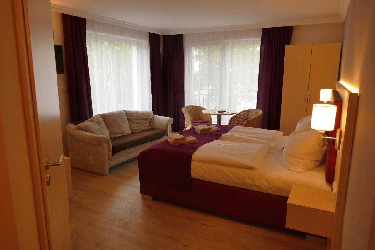 Seehotel Bad Kleinen Exterior photo